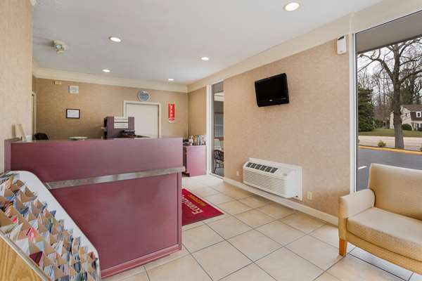  - Econo Lodge Parkway Williamsburg