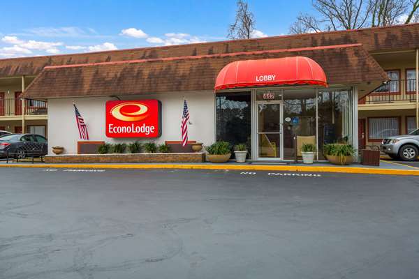 Exterior view - Econo Lodge Parkway Williamsburg