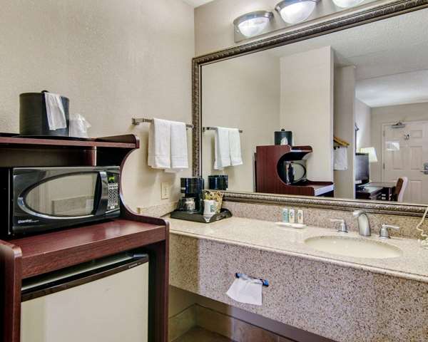  - Quality Inn Wildwood Road Salem - I-81, Exit 137