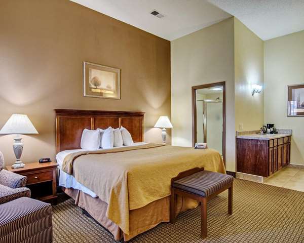 Suite - Quality Inn Wildwood Road Salem - I-81, Exit 137
