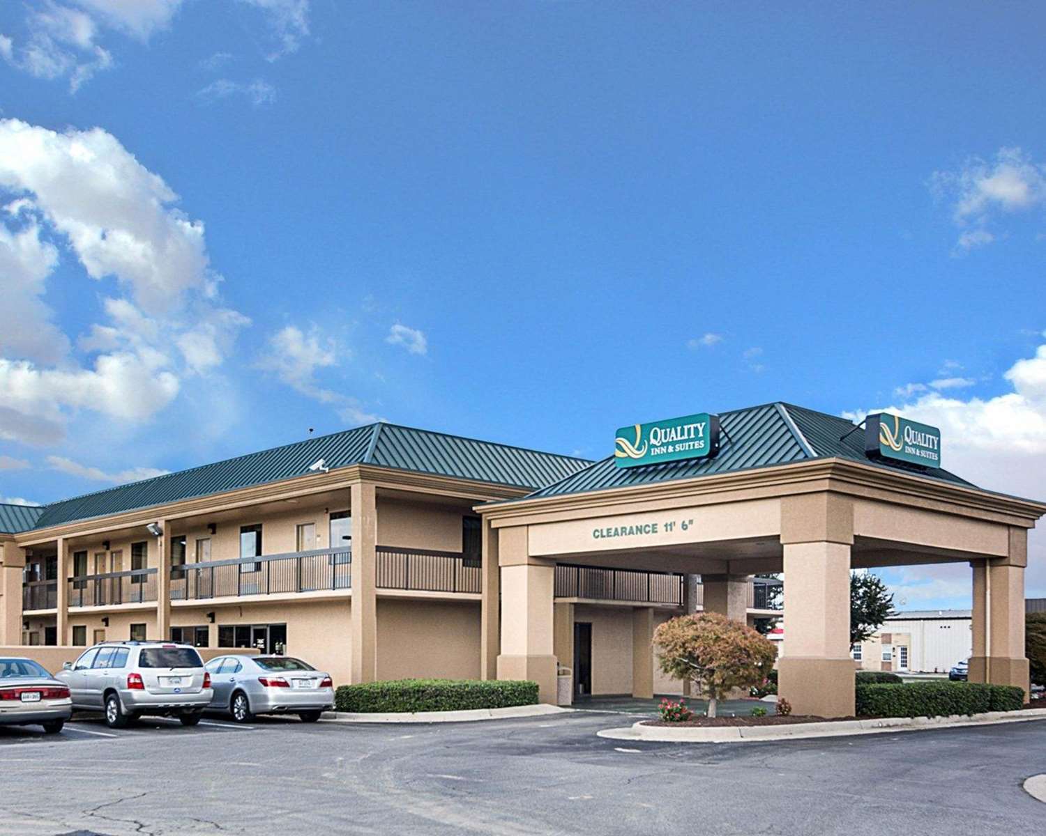 Quality Inn & Suites Franklin, VA See Discounts