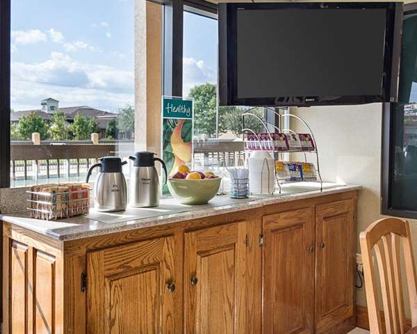 Amenities - Quality Inn & Suites Franklin