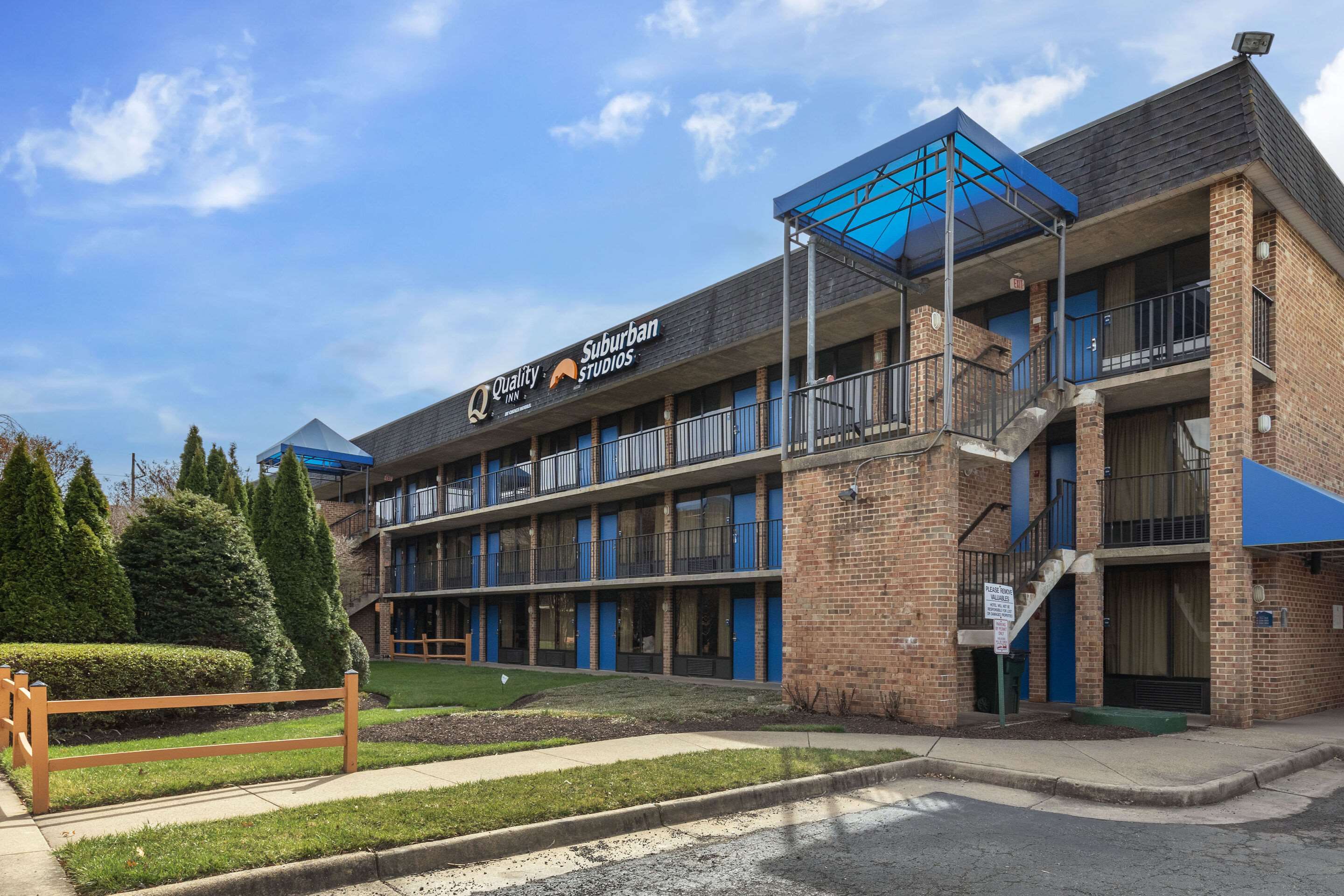 Hotel exterior | Quality Inn Tysons Corner