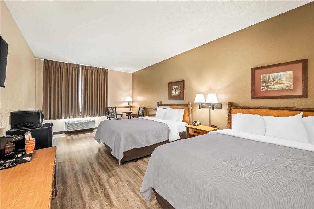 QUALITY INN AND SUITES BIG STONE GA-guestroom-Guest Room,On-Site.jpg