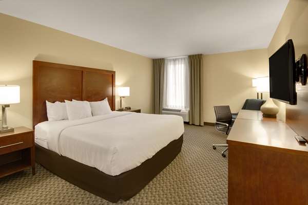  - Comfort Inn Roanoke - I-581, Exit 3E