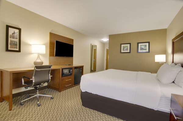  - Comfort Inn Roanoke - I-581, Exit 3E