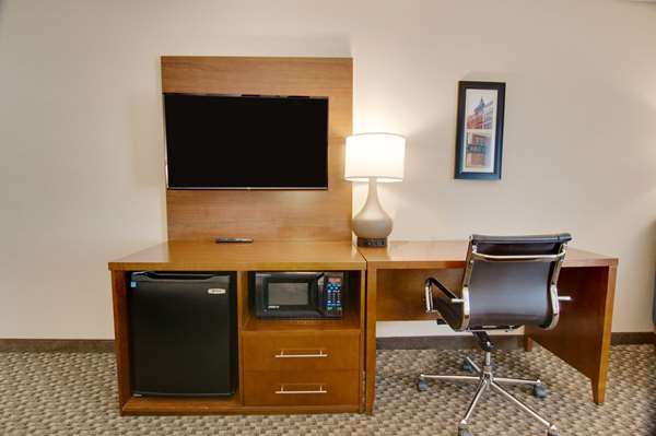  - Comfort Inn Roanoke - I-581, Exit 3E
