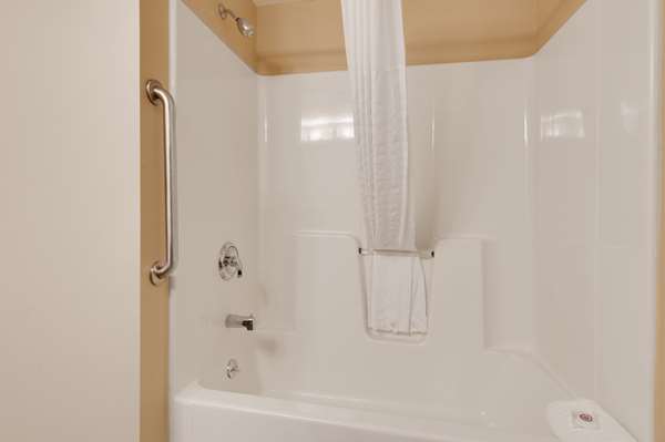  - Comfort Inn Roanoke - I-581, Exit 3E