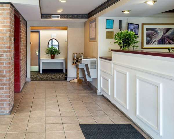  - Econo Lodge Hopewell - I-295, Exit 9