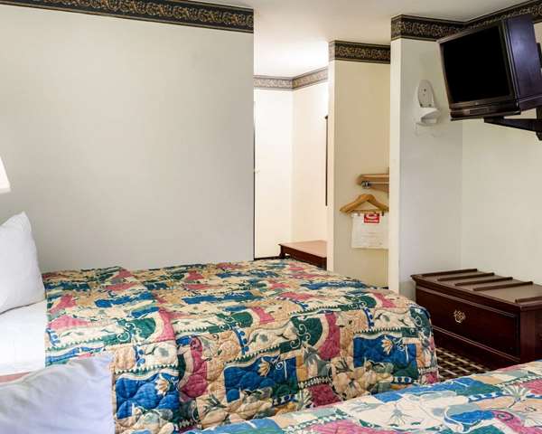  - Econo Lodge Hopewell - I-295, Exit 9