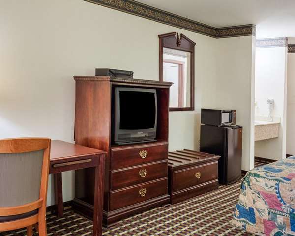  - Econo Lodge Hopewell - I-295, Exit 9