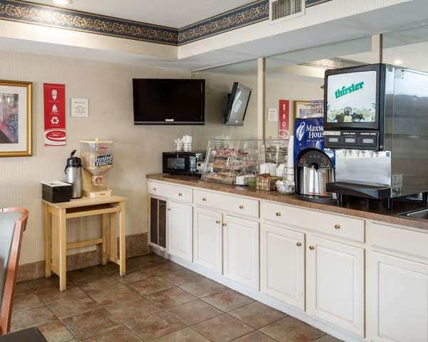 Amenities - Econo Lodge Hopewell - I-295, Exit 9