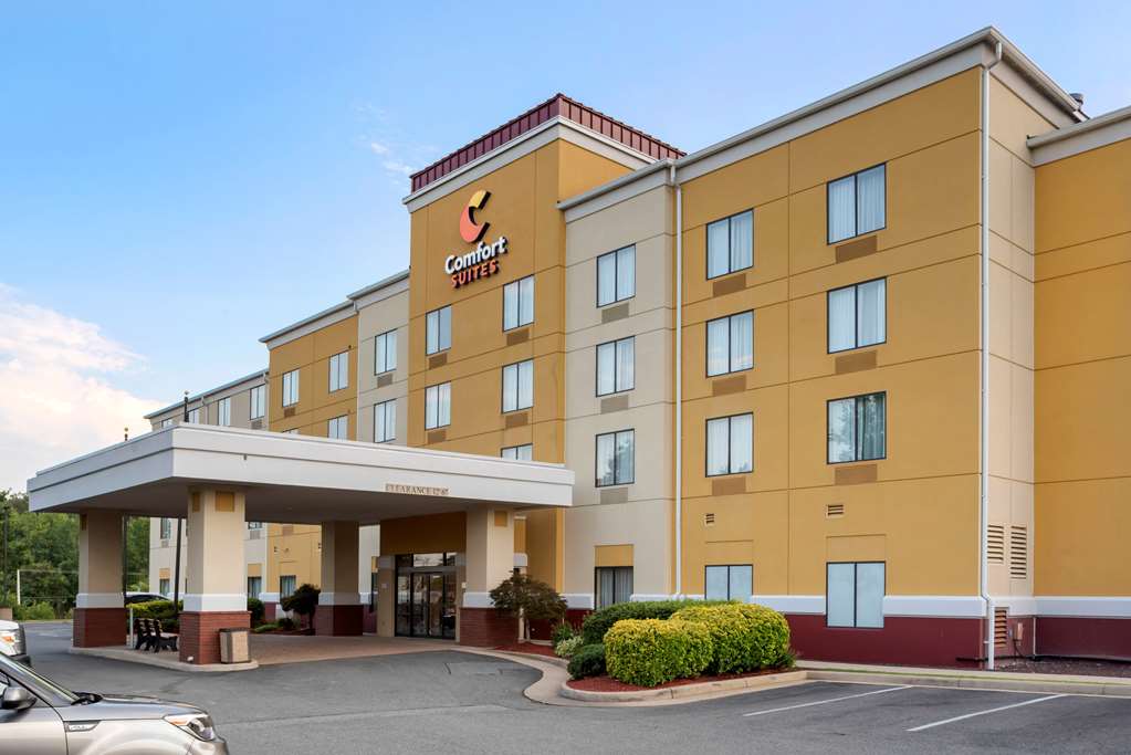 Comfort Suites