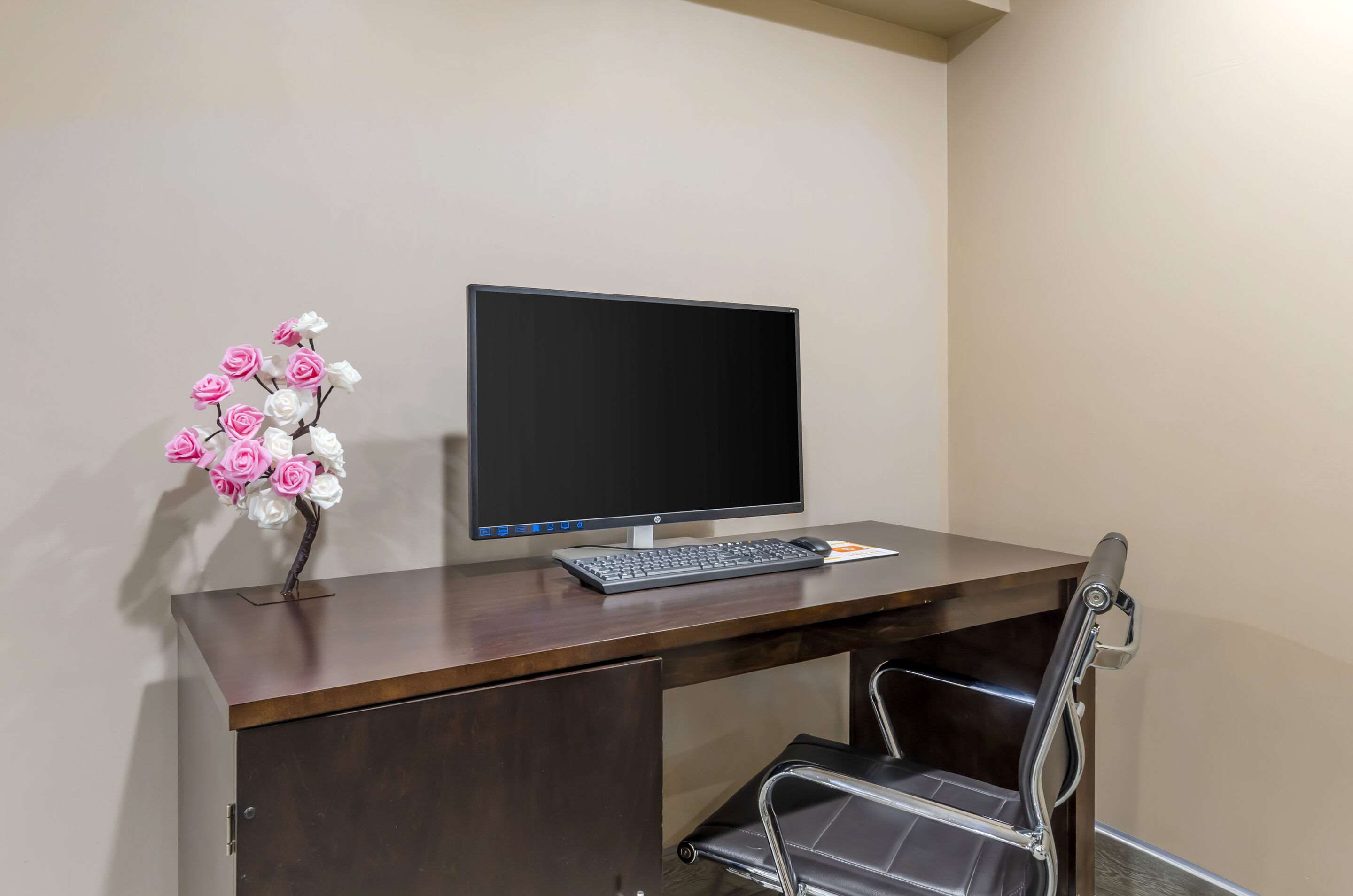 Computer in the lobby