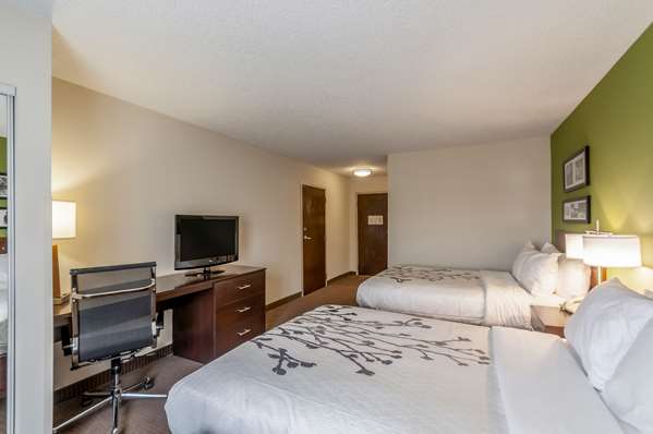  - Sleep Inn & Suites Harrisonburg - I-81, Exit 247