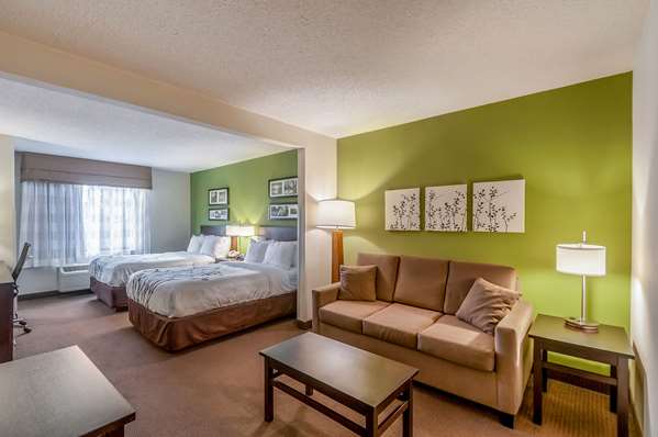 Suite - Sleep Inn & Suites Harrisonburg - I-81, Exit 247