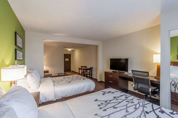 Suite - Sleep Inn & Suites Harrisonburg - I-81, Exit 247