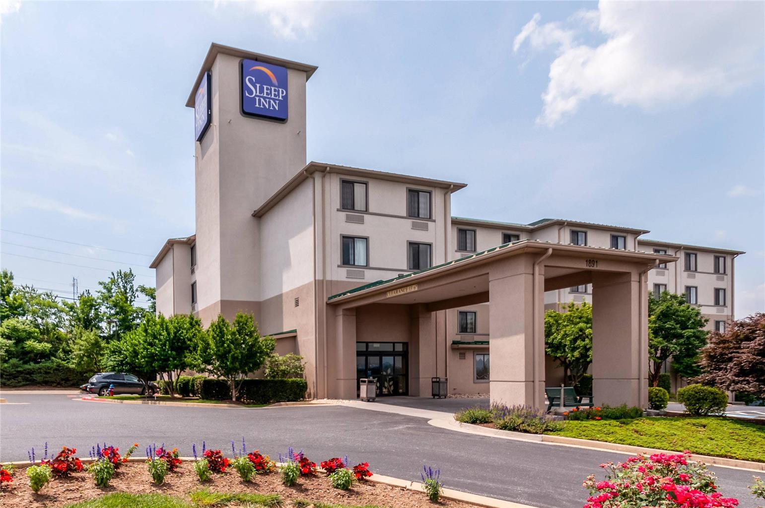 Sleep Inn & Suites