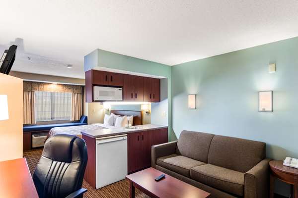 Suite - Quality Inn Chester - I-95, Exit 61A