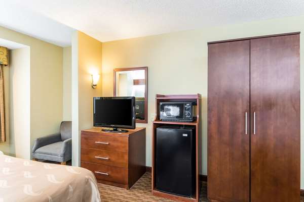  - Quality Inn Chester - I-95, Exit 61A