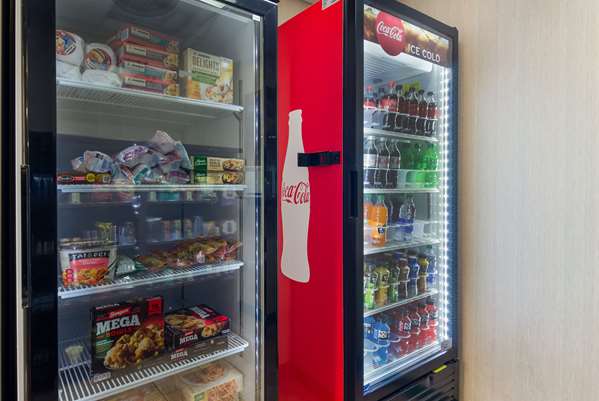  - MainStay Suites Airport Roanoke - I-581, Exit 3E