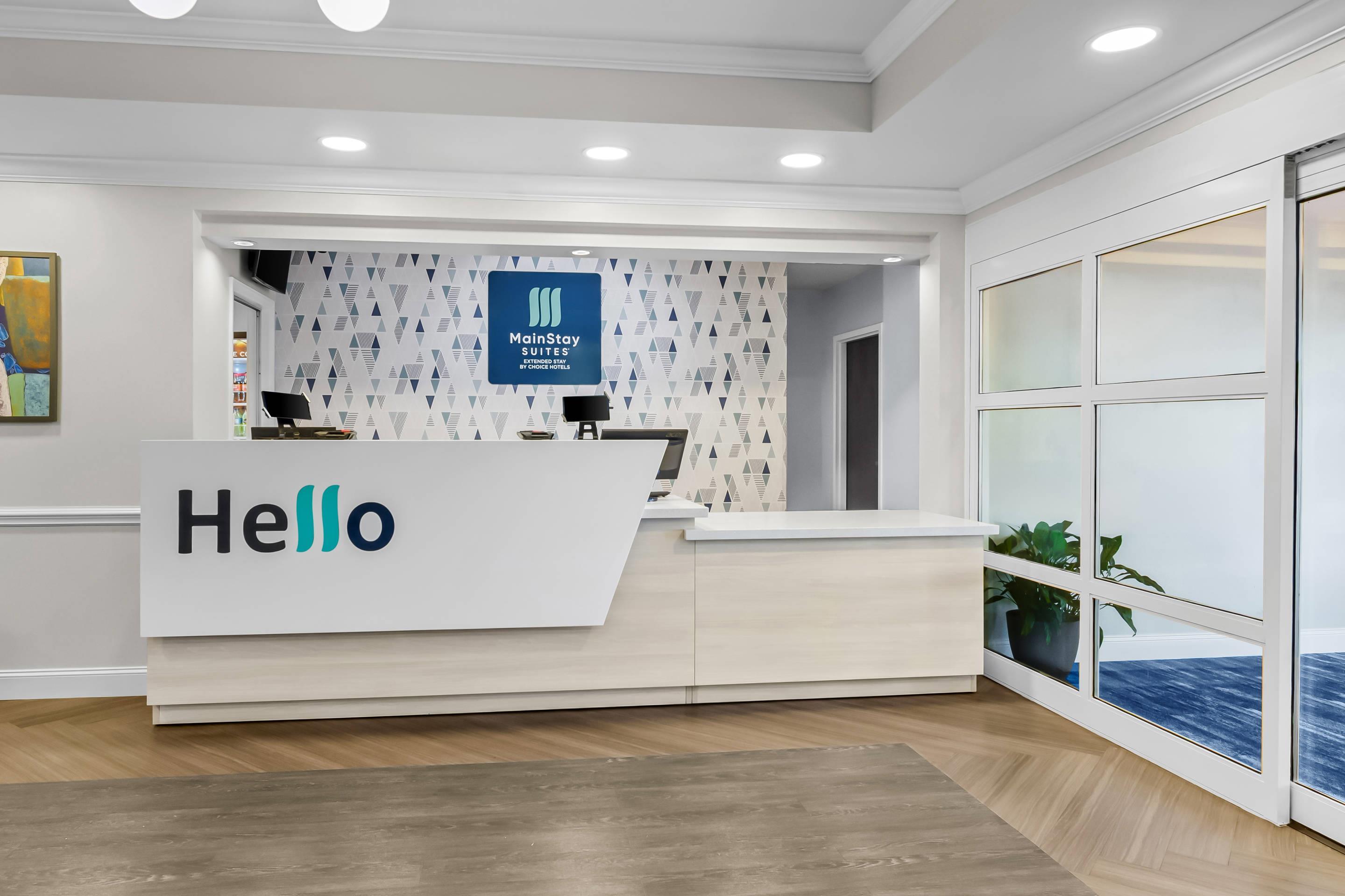 Front desk | Mainstay Suites Airport