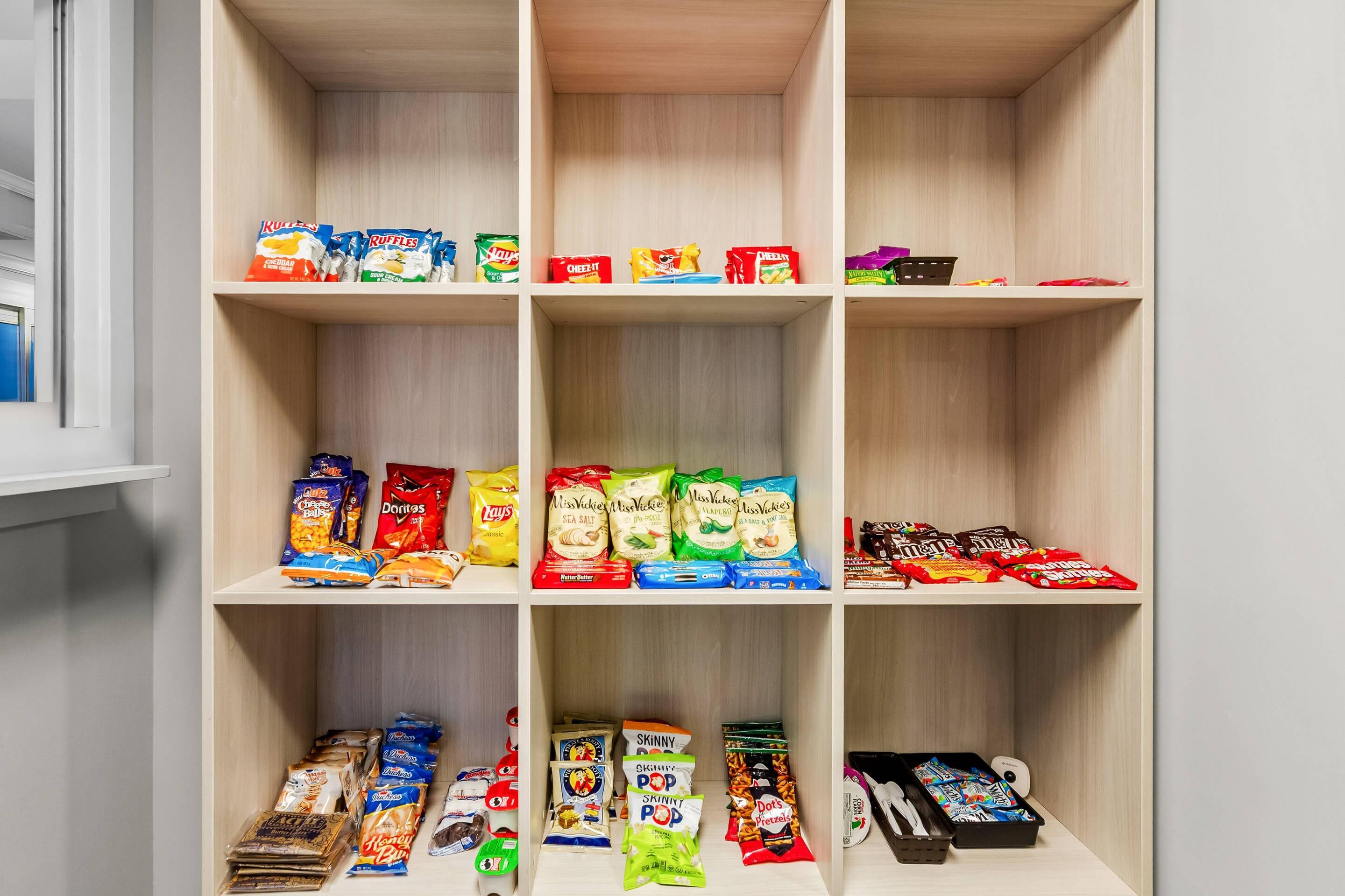 Hotel marketplace | Mainstay Suites Airport