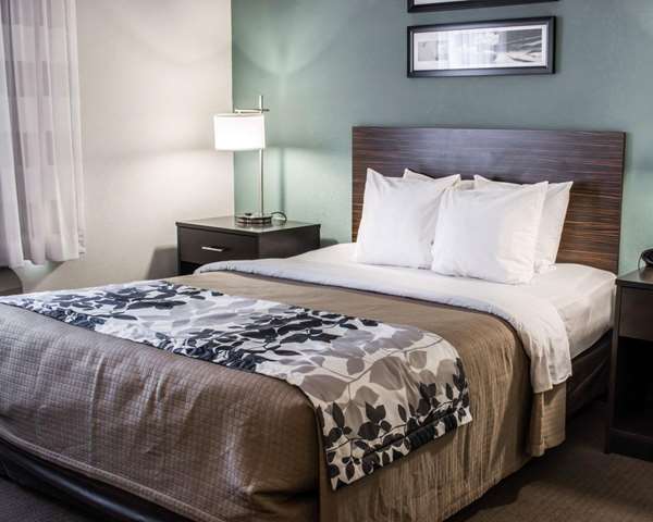  - Sleep Inn & Suites Charlottesville - I-64, Exit 120