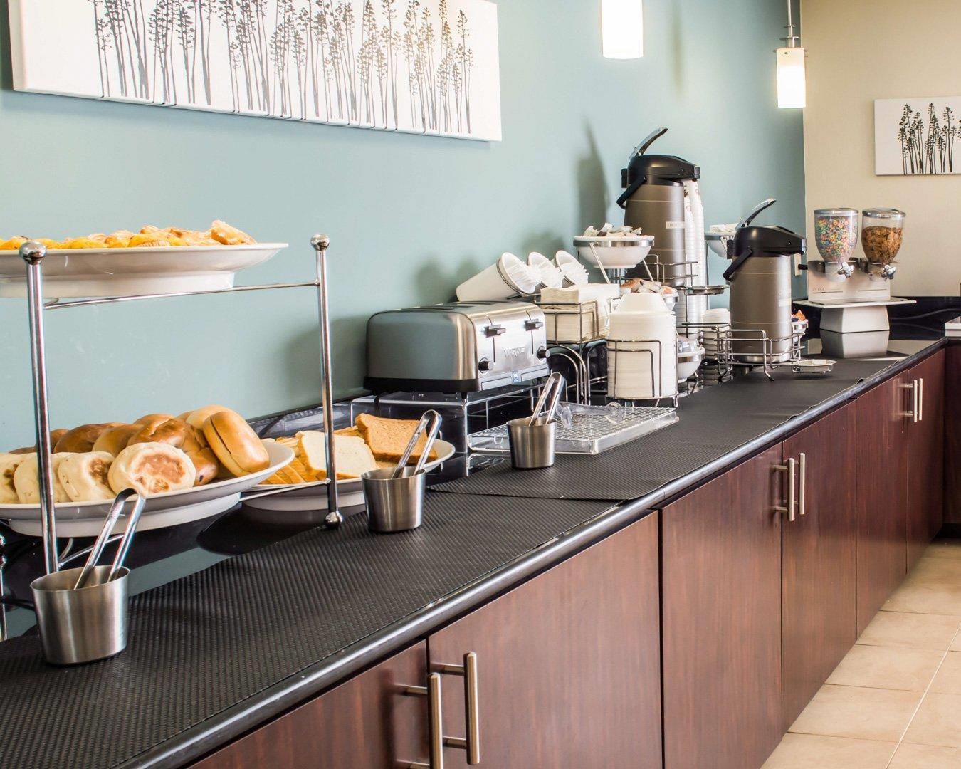 Breakfast bar | Sleep Inn & Suites Monticello