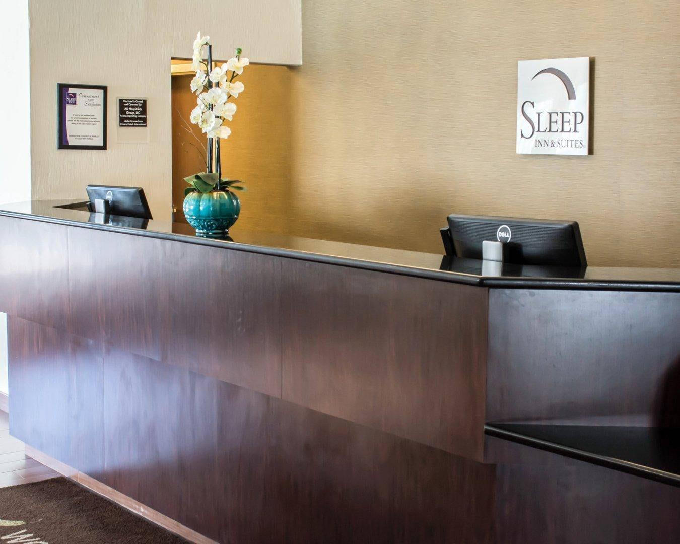 Front desk | Sleep Inn & Suites Monticello