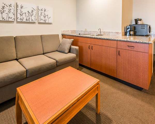 Suite - Sleep Inn & Suites Winchester - I-81, Exit 313