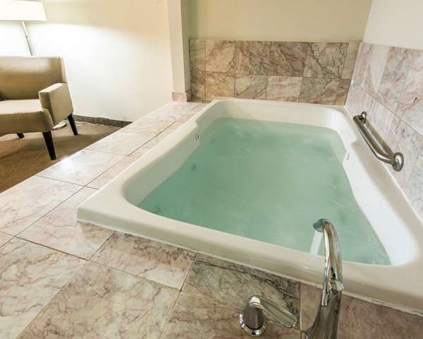 Suite - Sleep Inn & Suites Winchester - I-81, Exit 313