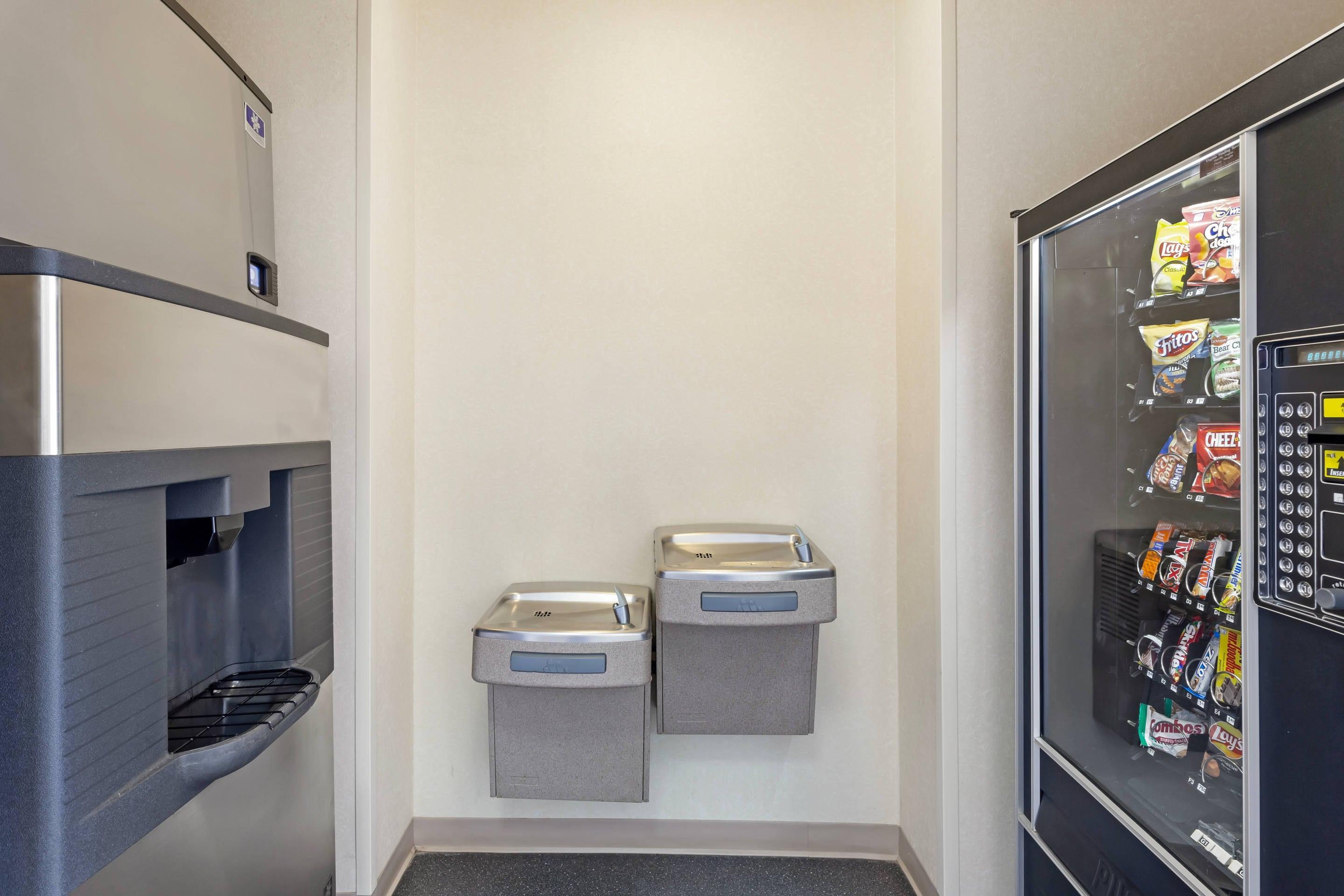 Hotel vending area | Sleep Inn & Suites Danville Hwy 58