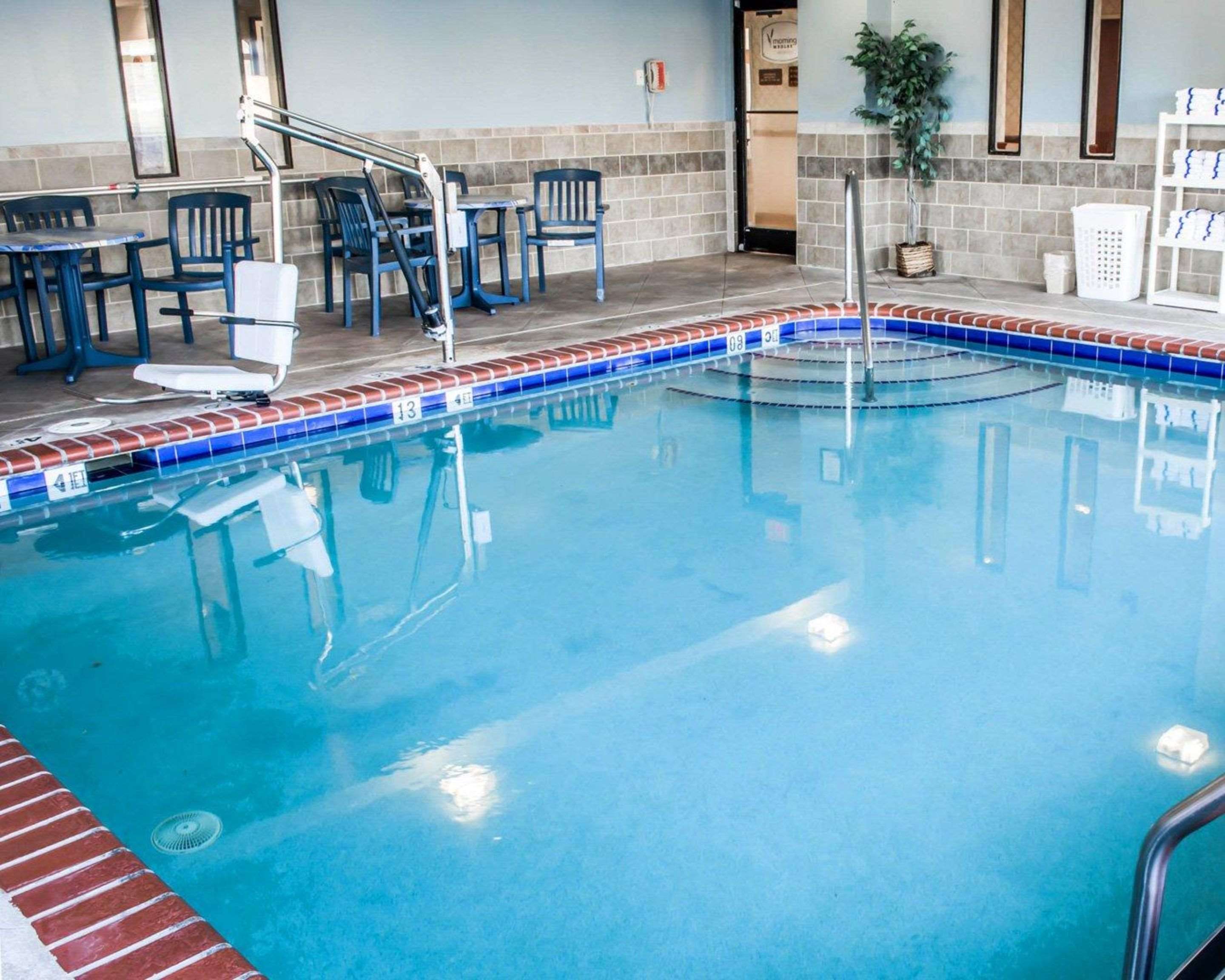 Indoor pool | Sleep Inn & Suites Virginia Horse Center