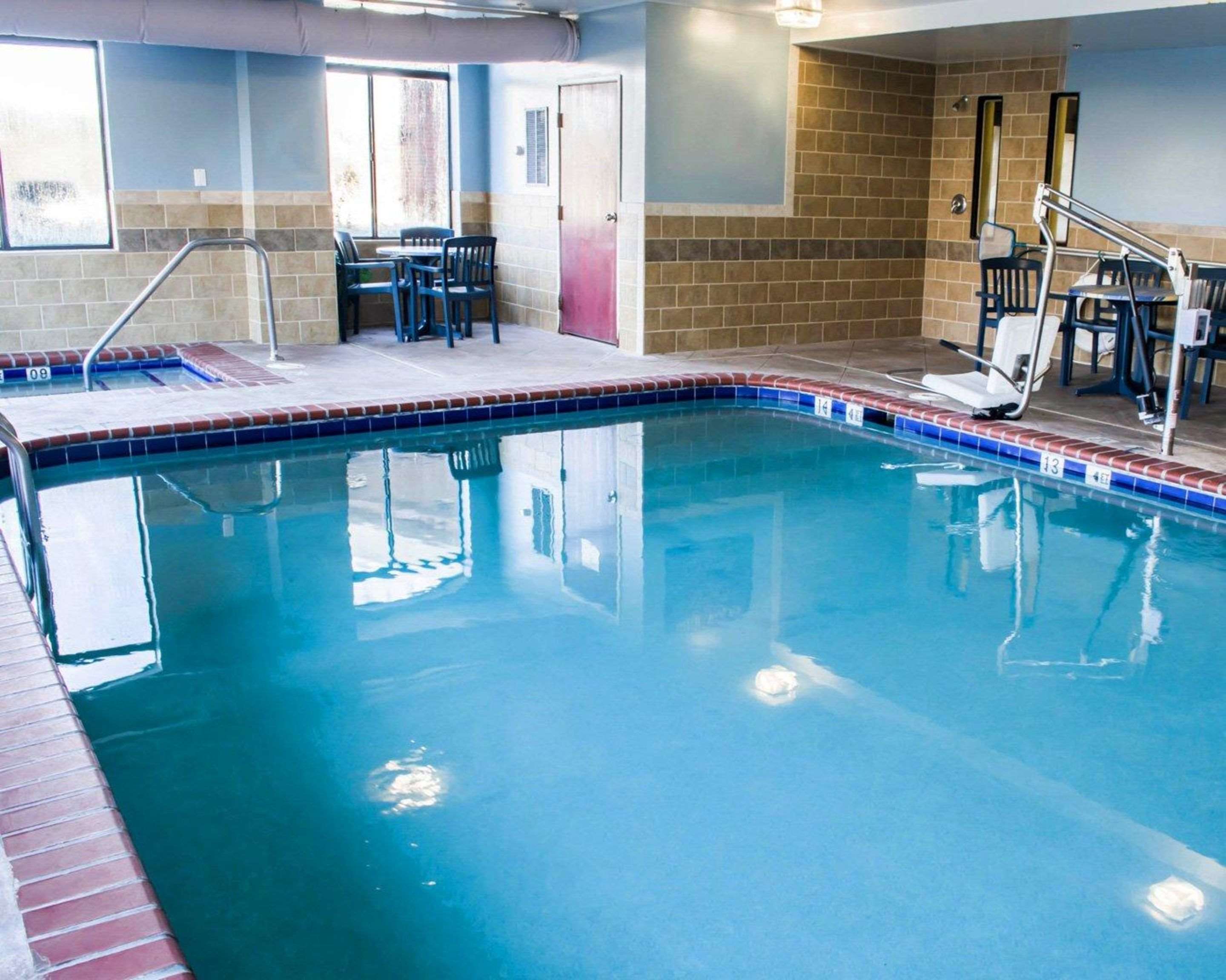 Indoor pool | Sleep Inn & Suites Virginia Horse Center
