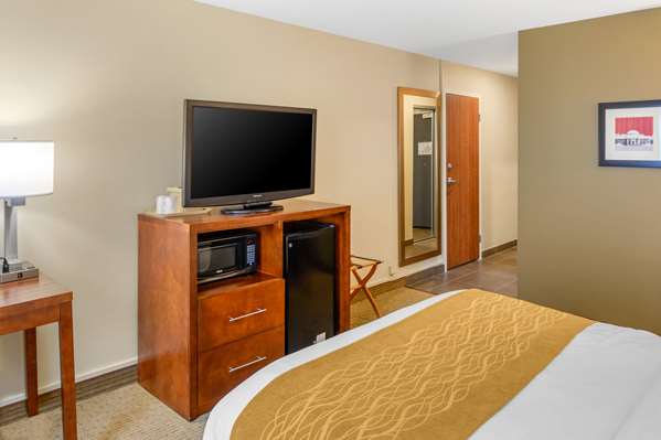  - Comfort Inn Monticello Charlottesville - I-64, Exit 124