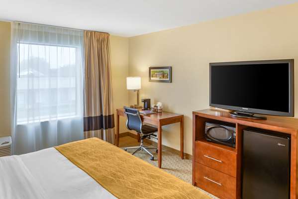  - Comfort Inn Monticello Charlottesville - I-64, Exit 124