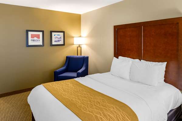  - Comfort Inn Monticello Charlottesville - I-64, Exit 124