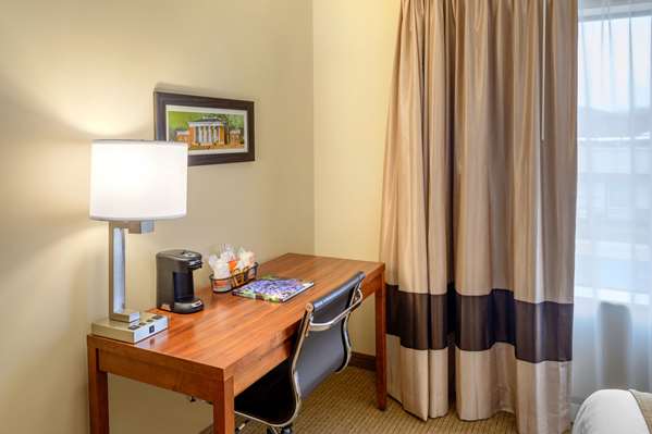  - Comfort Inn Monticello Charlottesville - I-64, Exit 124