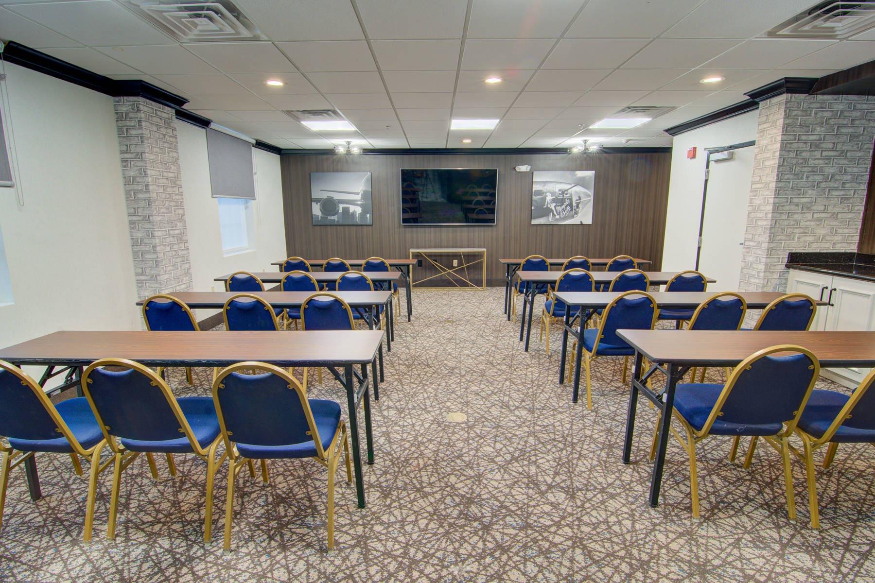 Large space for receptions, parties, anniversaries, and business meetings
