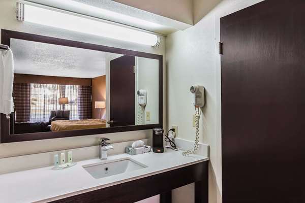  - Quality Inn South Boston