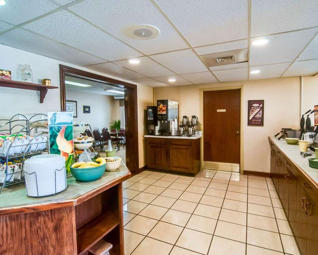 QUALITY INN CHRISTIANSBURG - BLACKS, photo 6