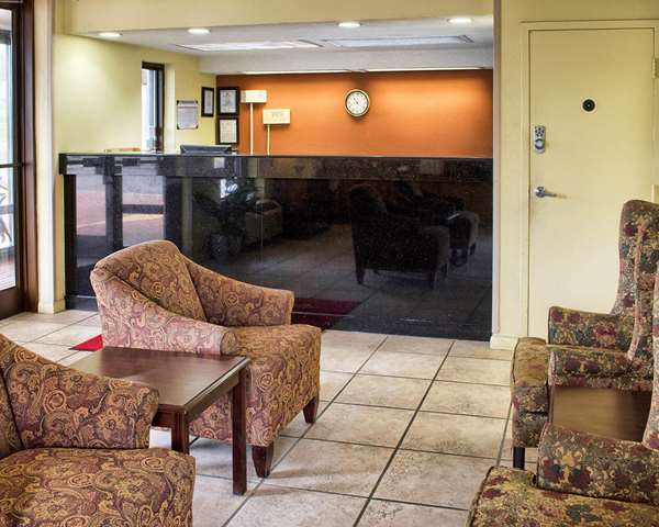  - Econo Lodge West Richmond - I-64, Exits 183 & 183C