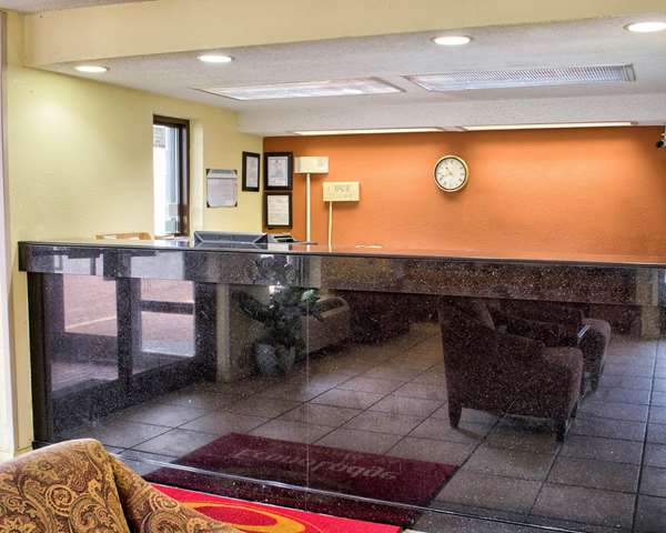  - Econo Lodge West Richmond - I-64, Exits 183 & 183C
