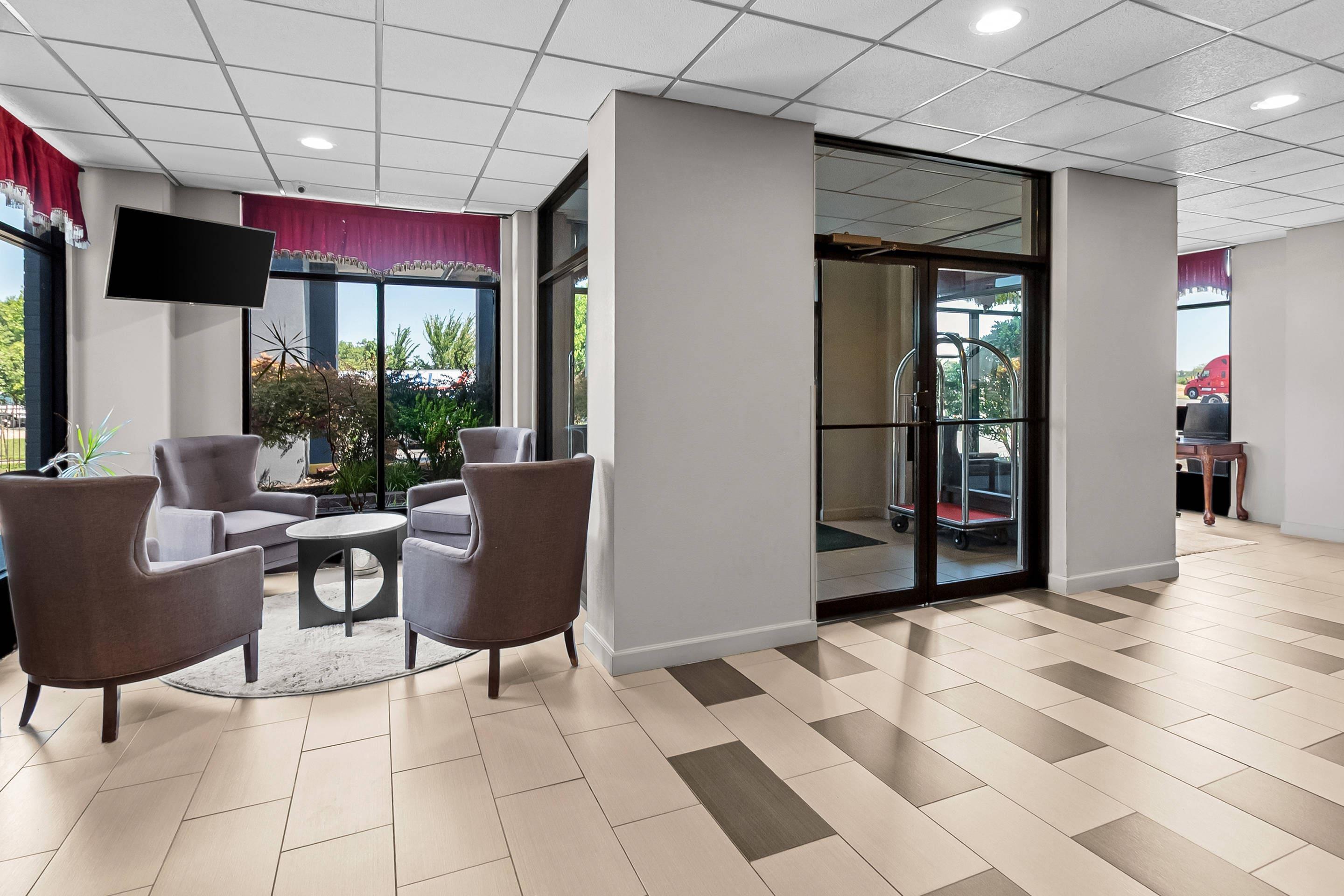 Lobby with sitting area