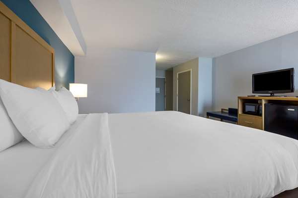  - Comfort Inn Alexandria - I-95 & I-495, Exit 173