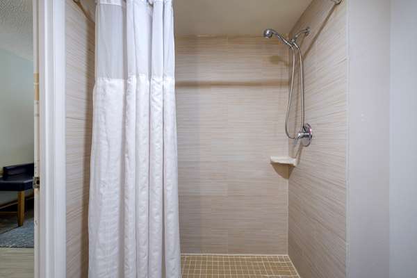  - Comfort Inn Alexandria - I-95 & I-495, Exit 173