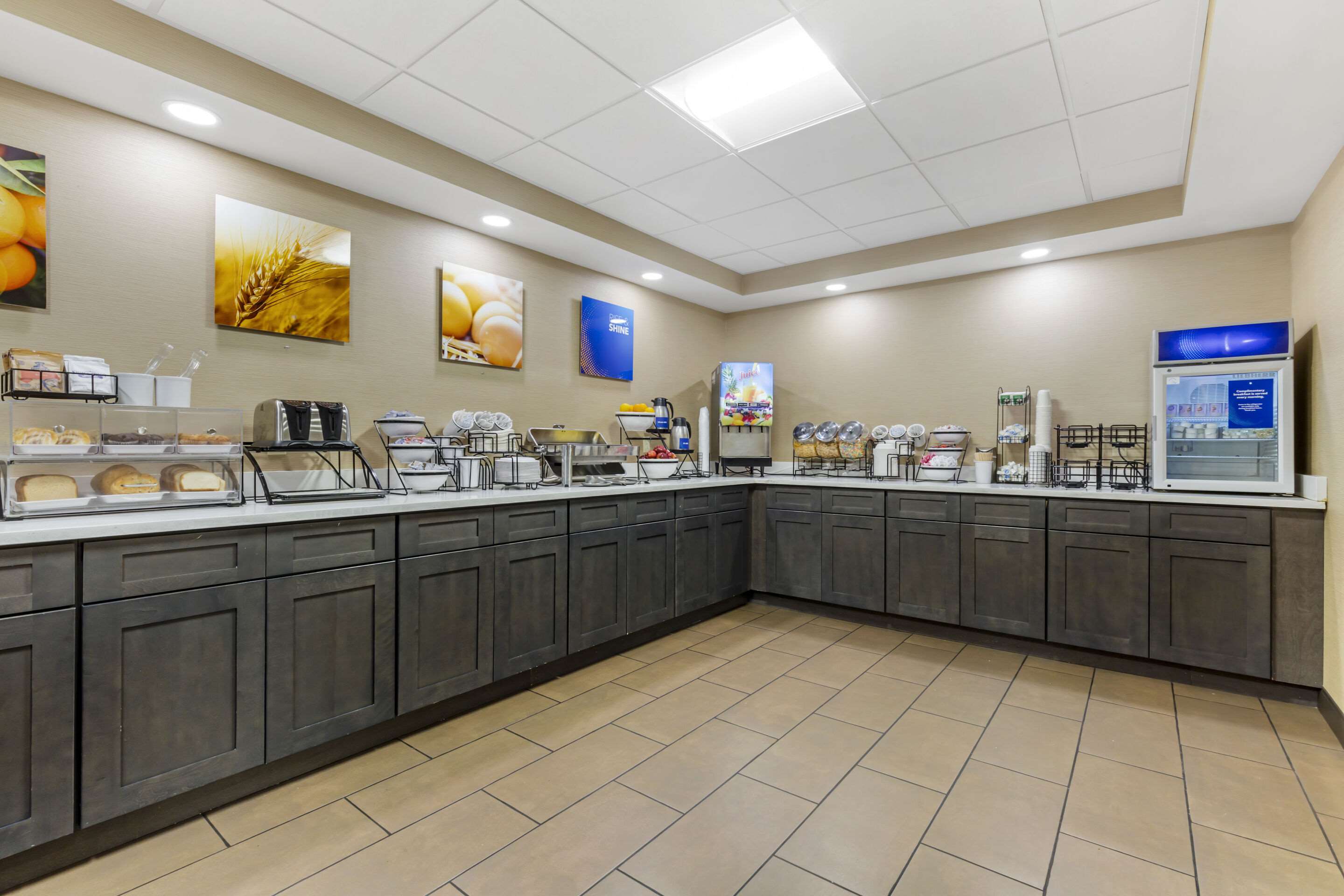 Breakfast area