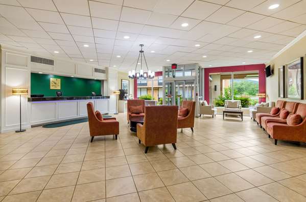  - Quality Inn Airport Roanoke - I-581, Exit 2S