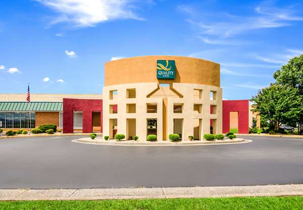 Exterior view - Quality Inn Airport Roanoke - I-581, Exit 2S